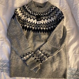 NWT sweater. Perfect for fall and winter.